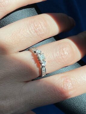 10k gold and diamond ring